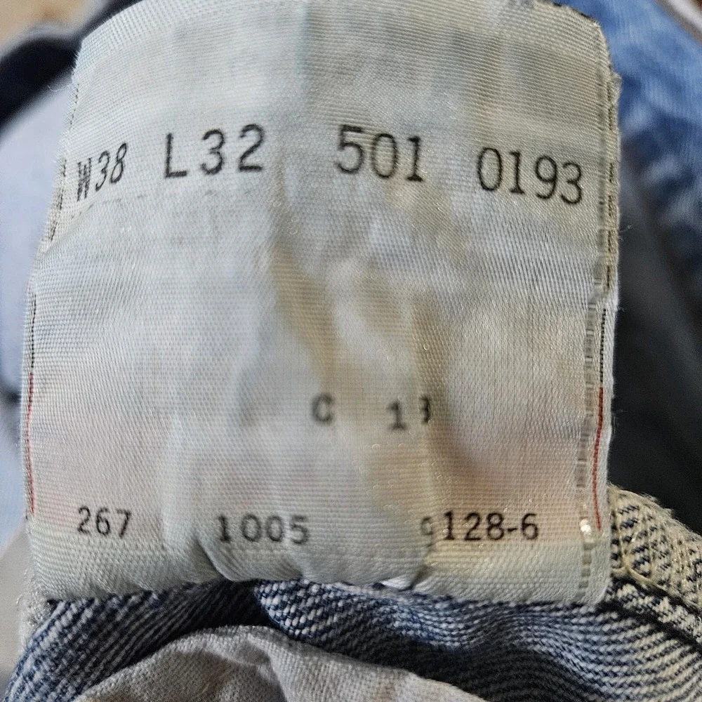 Levi's 501 XX Jeans Mens 38x32 Button Fly Jeans Classic Straight Leg 501XX